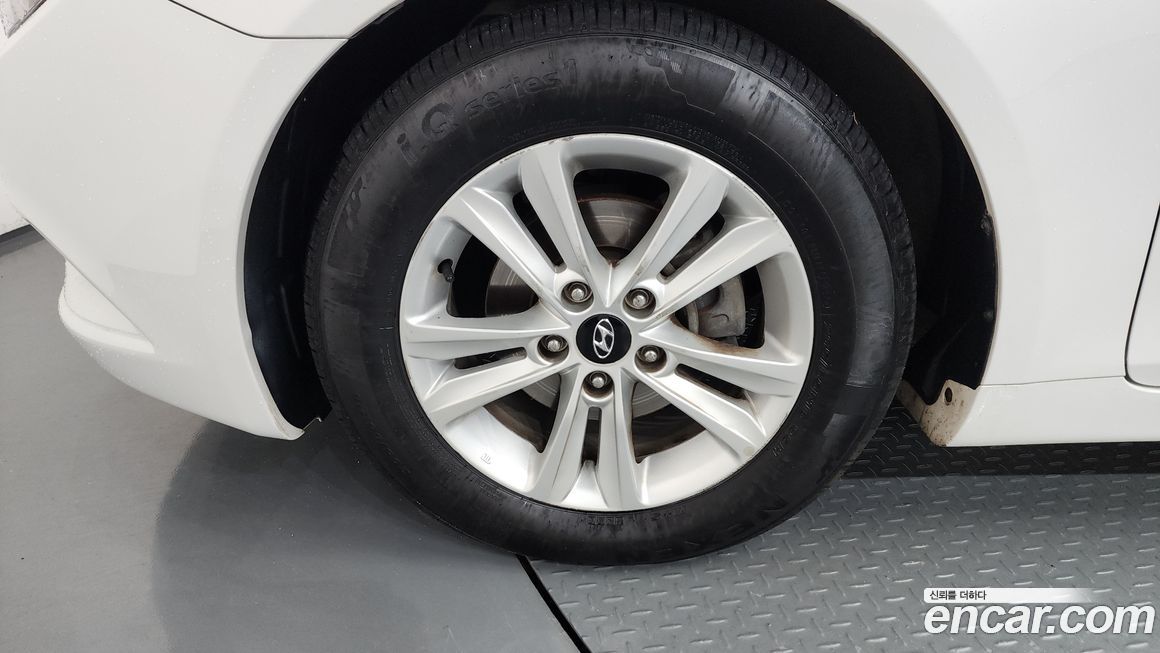 Hyundai Sonata 2012