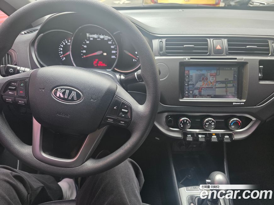 Kia pride 2013