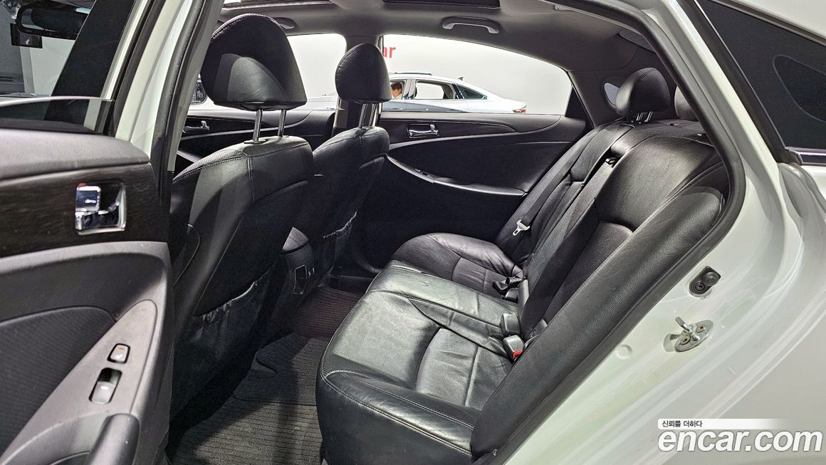 Hyundai Sonata 2012