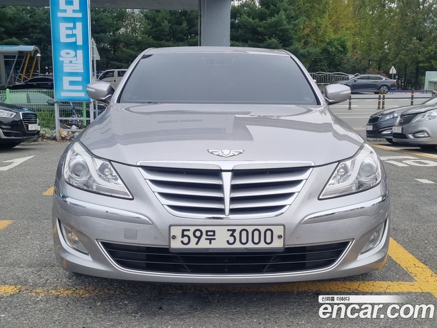 Hyundai Genesis 2013