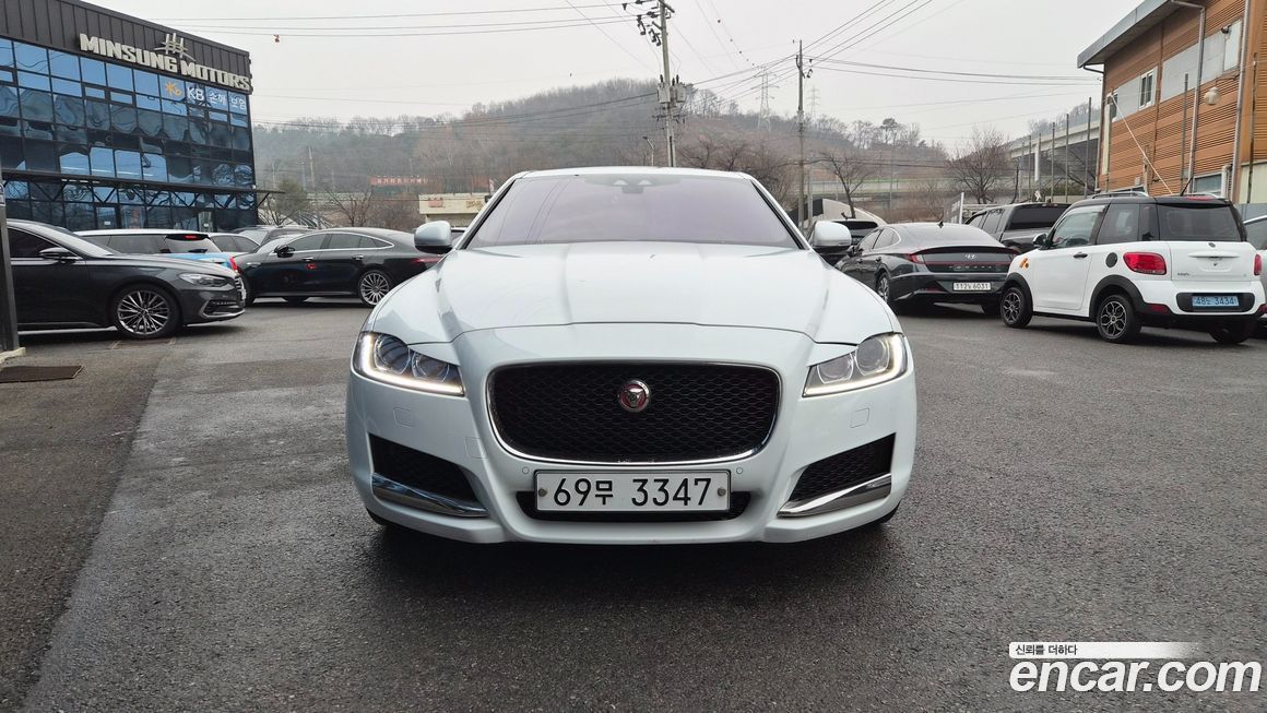 Jaguar XF 2018
