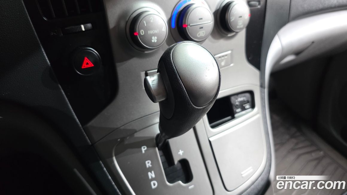 Hyundai Starex 2016