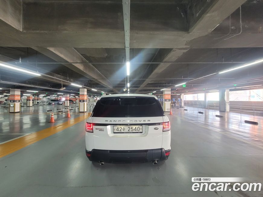 Land Rover Range Rover Sport 2015