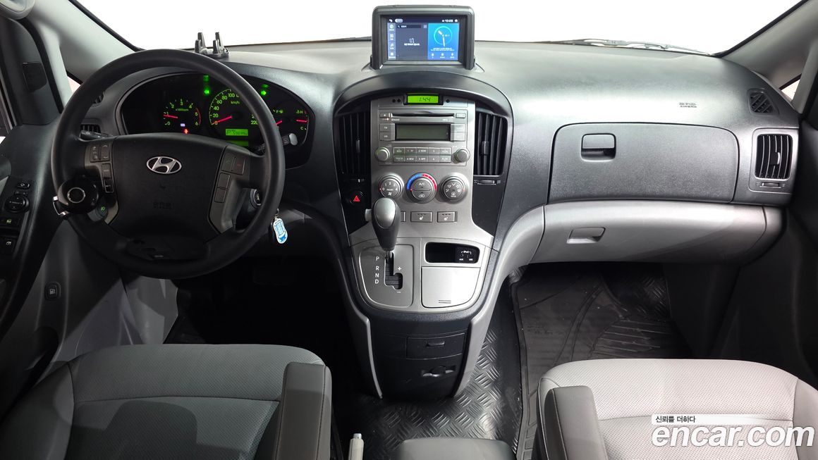 Hyundai Starex 2016