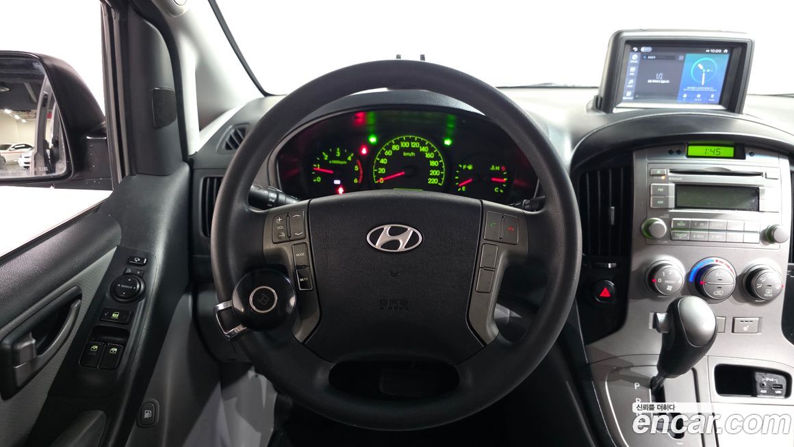 Hyundai Starex 2016