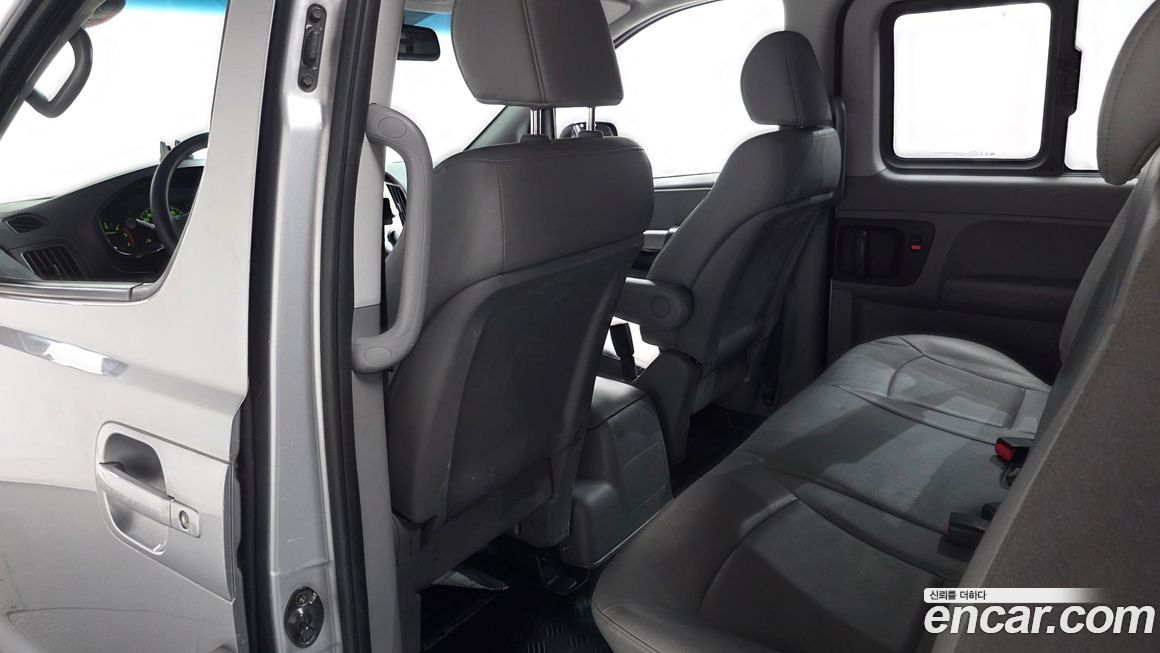 Hyundai Starex 2016