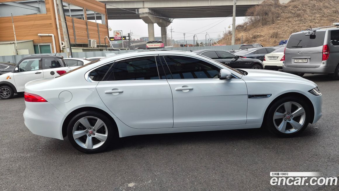 Jaguar XF 2018