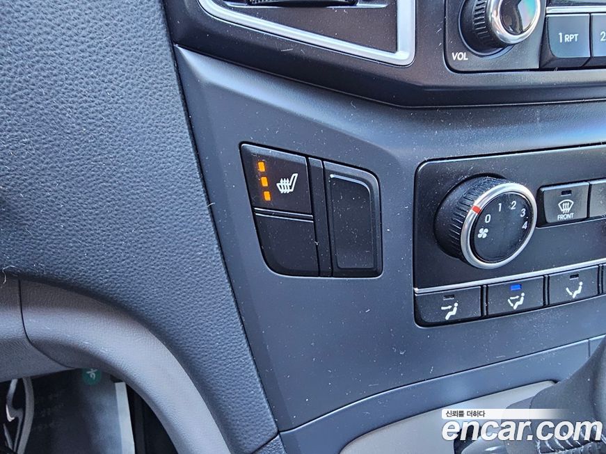Hyundai Starex 2018