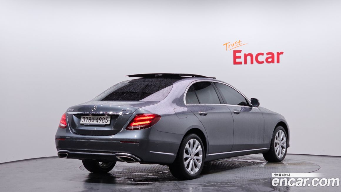 Mercedes-Benz E-Class 2017
