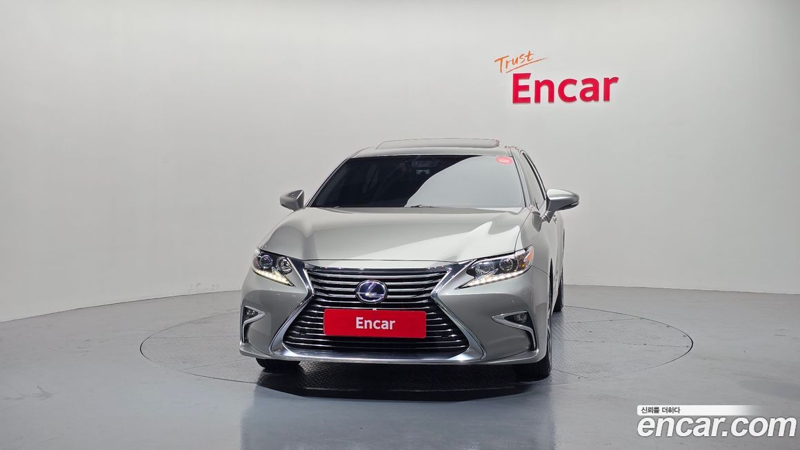 Lexus ES 2018