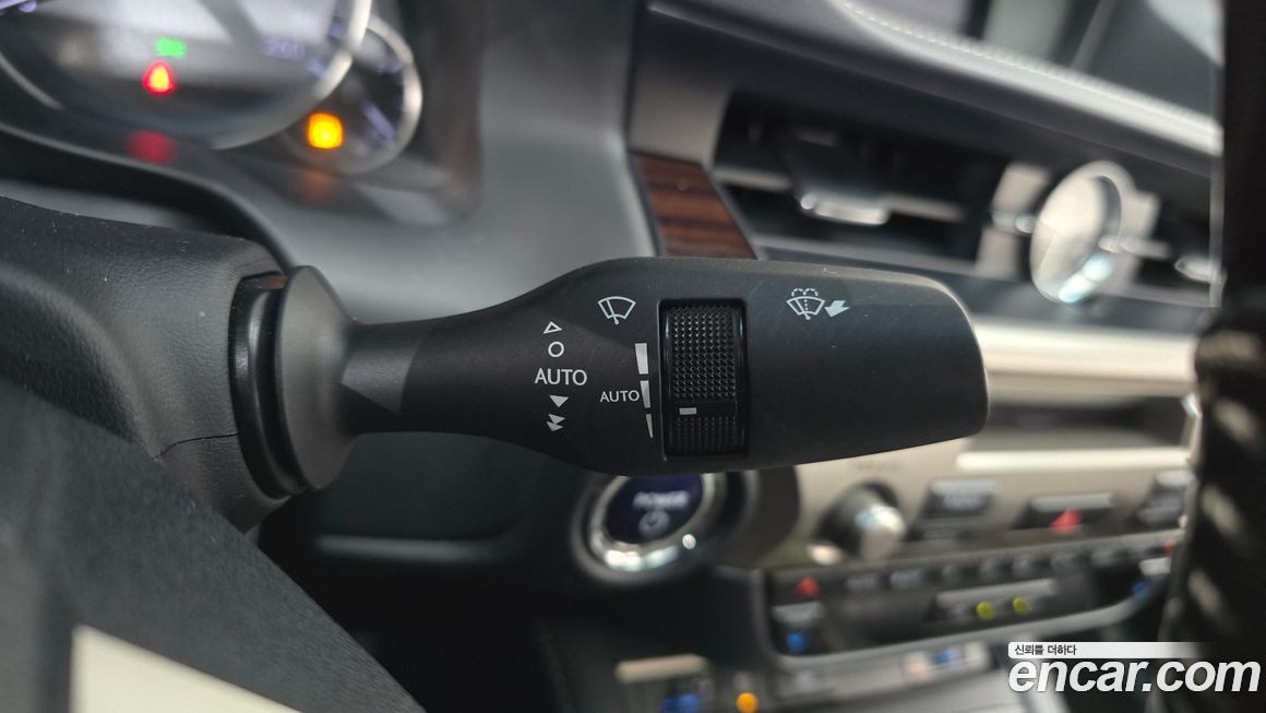 Lexus ES 2018