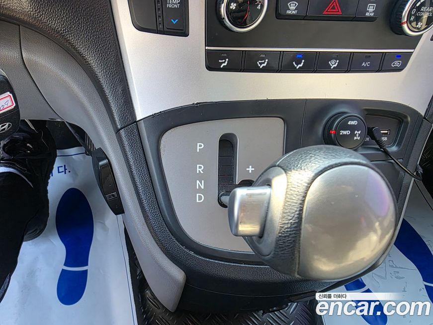 Hyundai Starex 2016