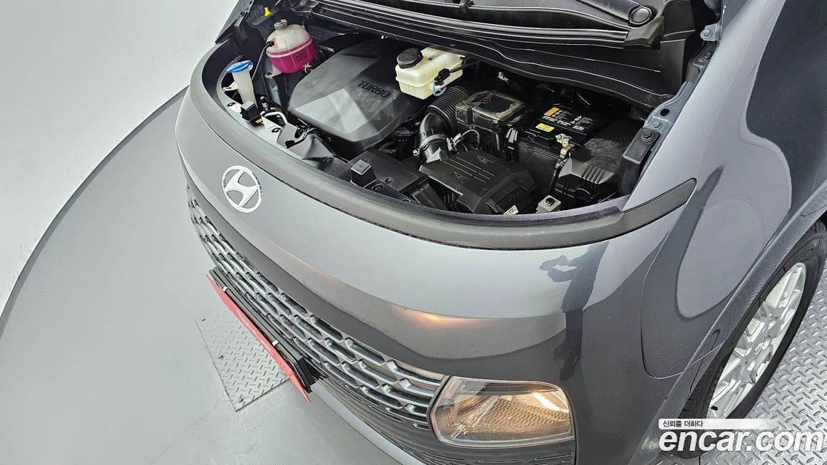 Hyundai Staria 2022