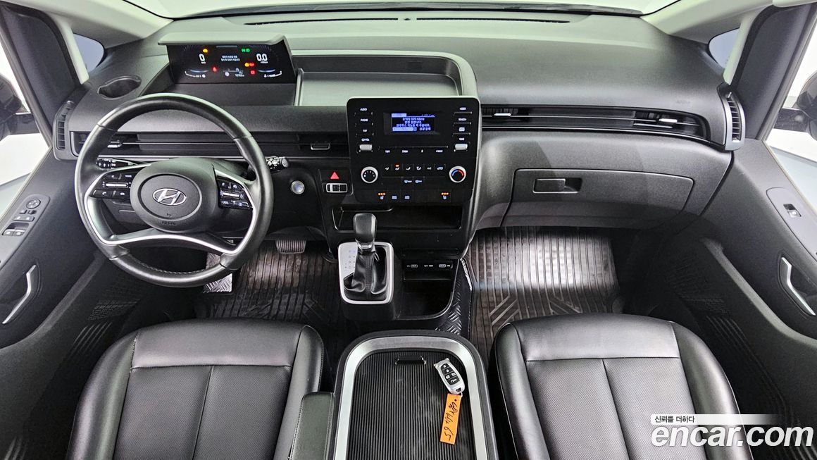 Hyundai Staria 2022
