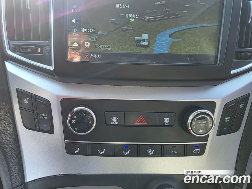 Hyundai Starex 2016