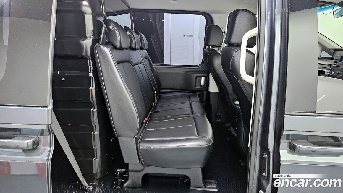 Hyundai Staria 2022