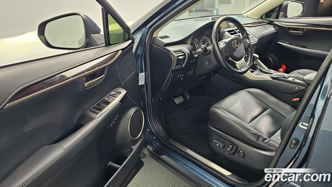 Lexus NX 2015