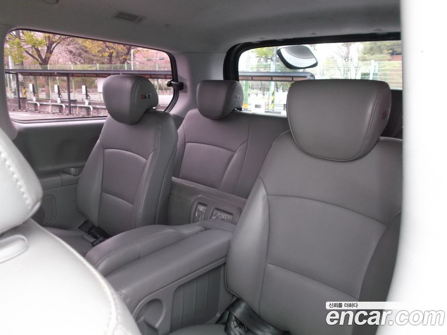 Hyundai Starex 2019