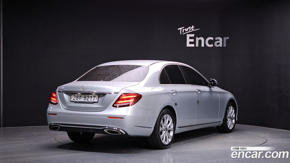 Mercedes-Benz E-Class 2018