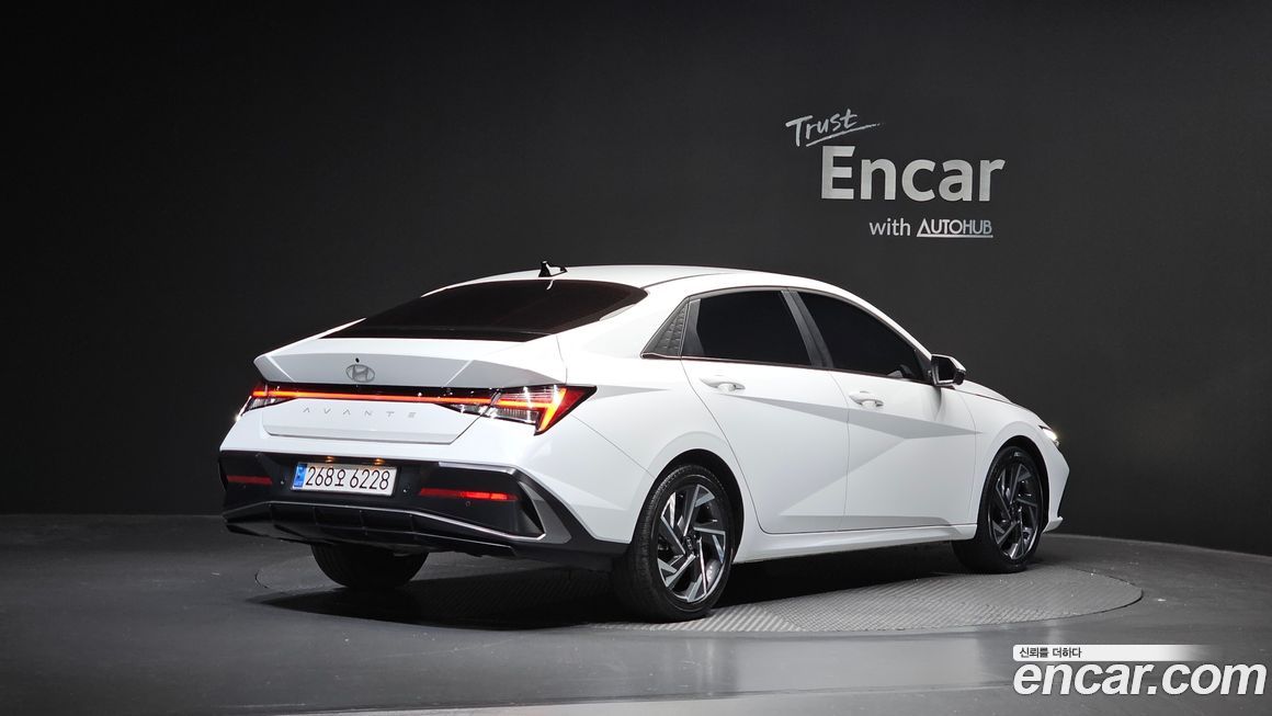 Hyundai AVANTE 2024