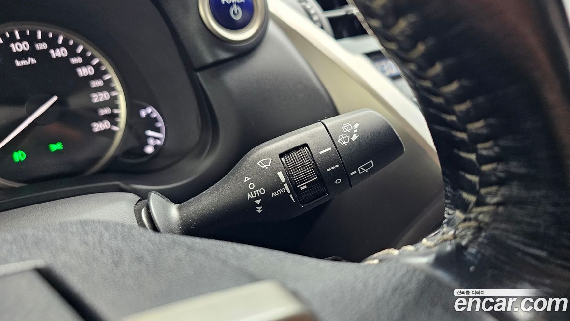 Lexus NX 2015
