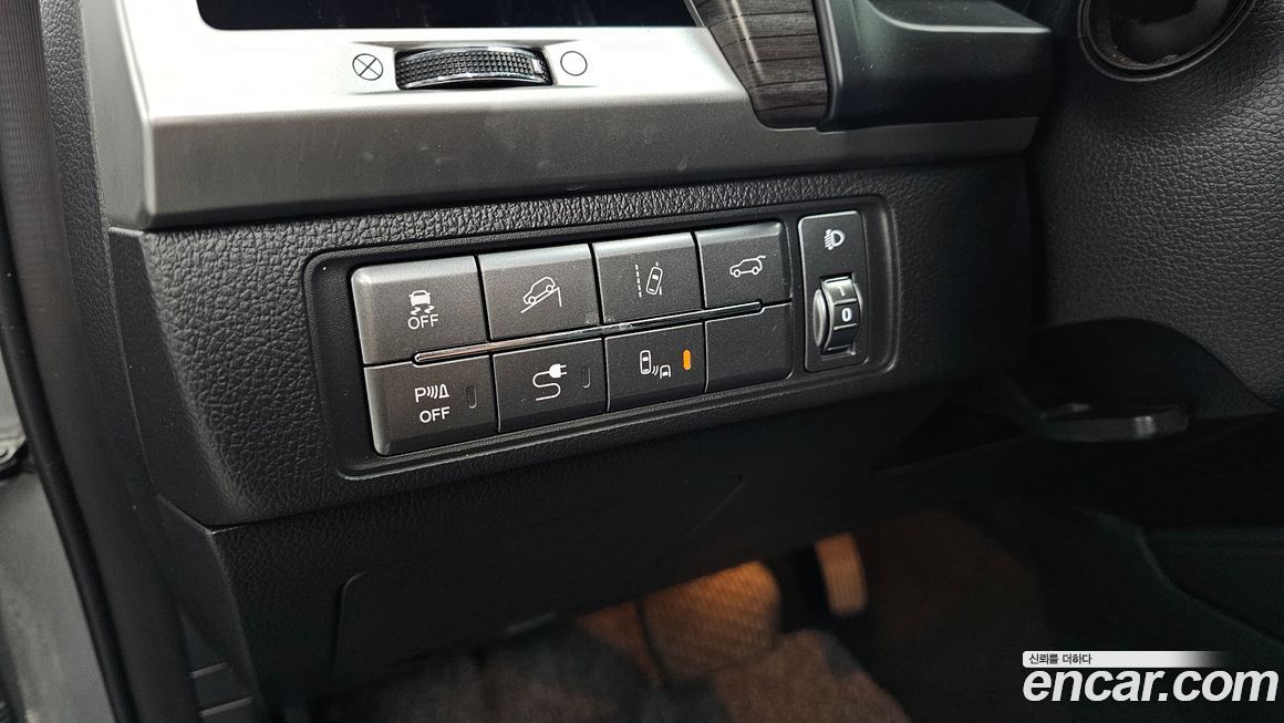 KG_Mobility_Ssangyong Rexton 2018