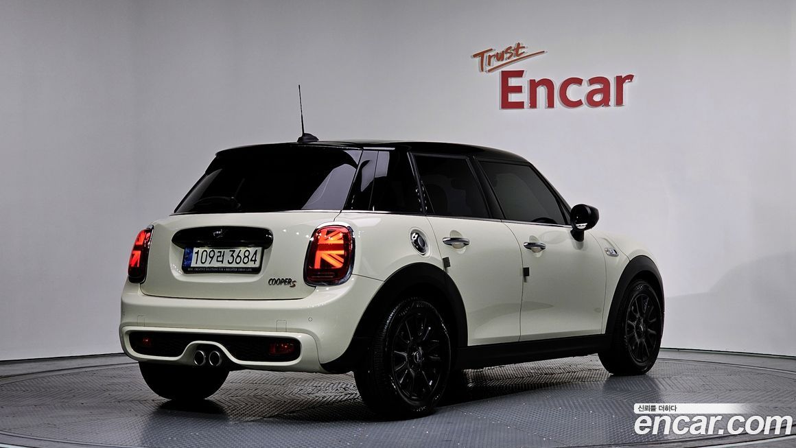 Mini Cooper 2021