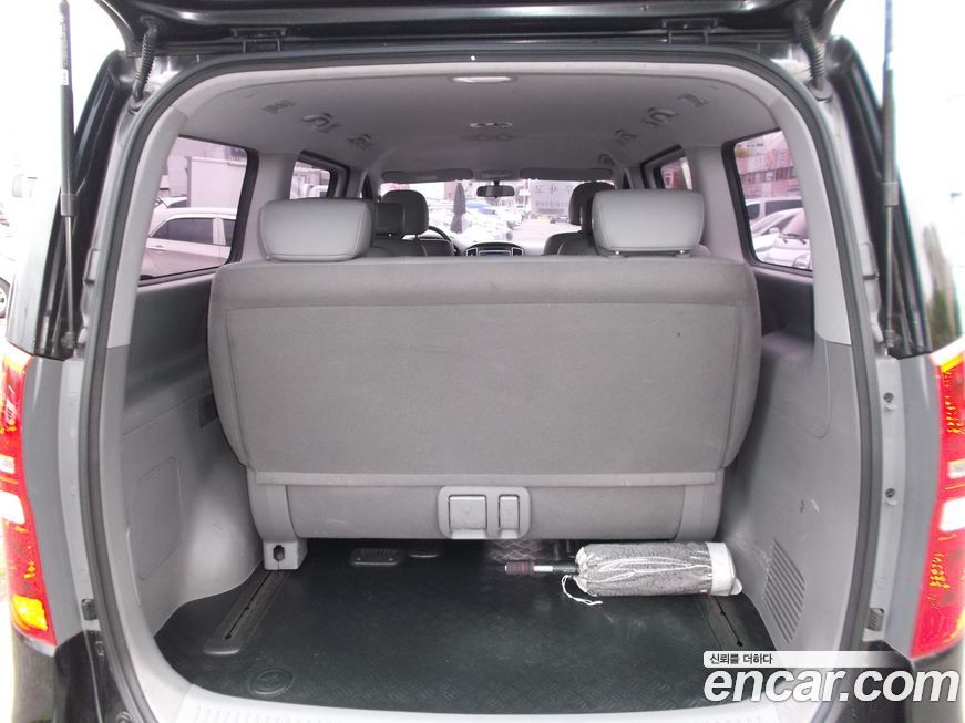 Hyundai Starex 2019