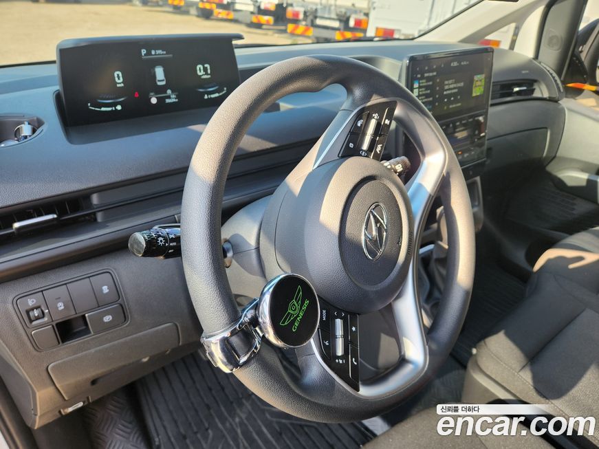 Hyundai Staria 2023
