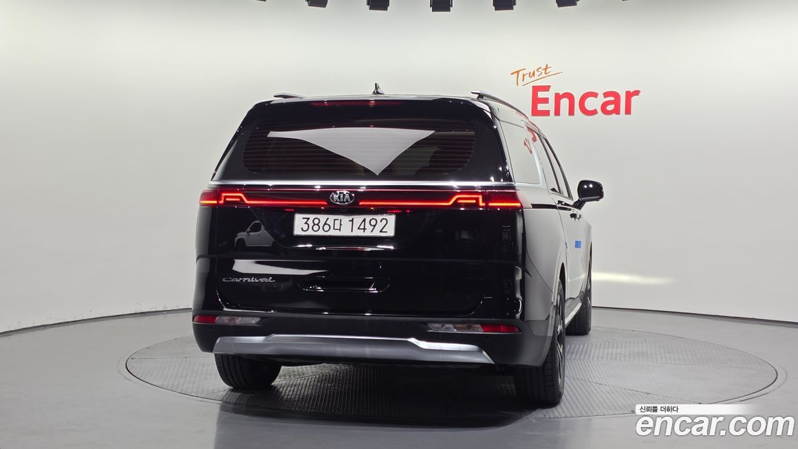 Kia Canival 2021