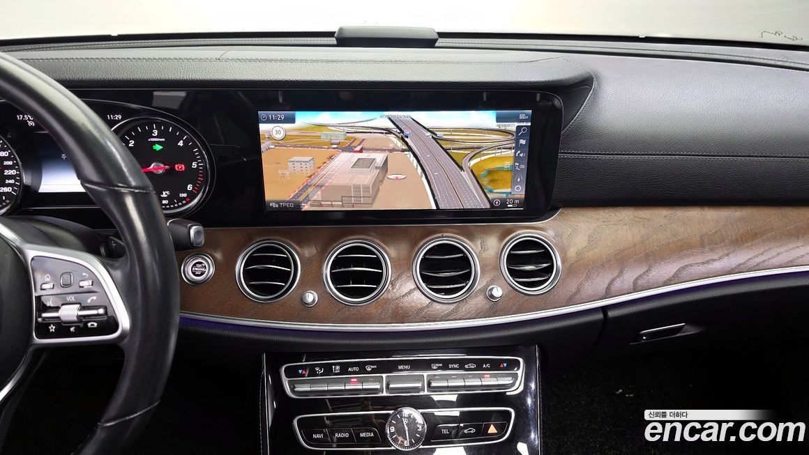 Mercedes-Benz E-Class 2019