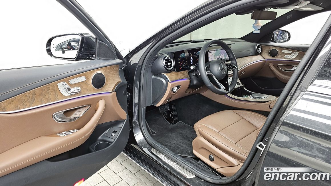 Mercedes-Benz E-Class 2021