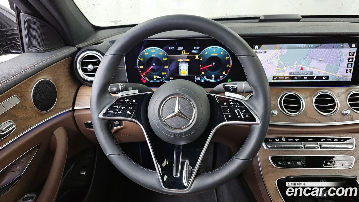 Mercedes-Benz E-Class 2021