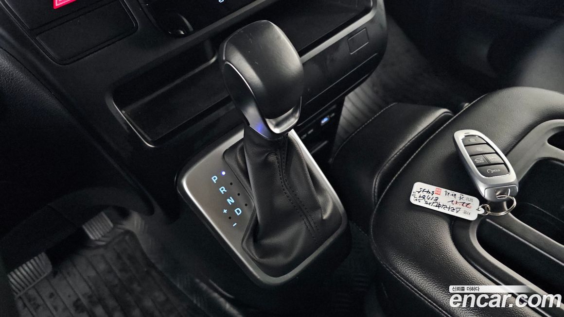 Hyundai Staria 2023