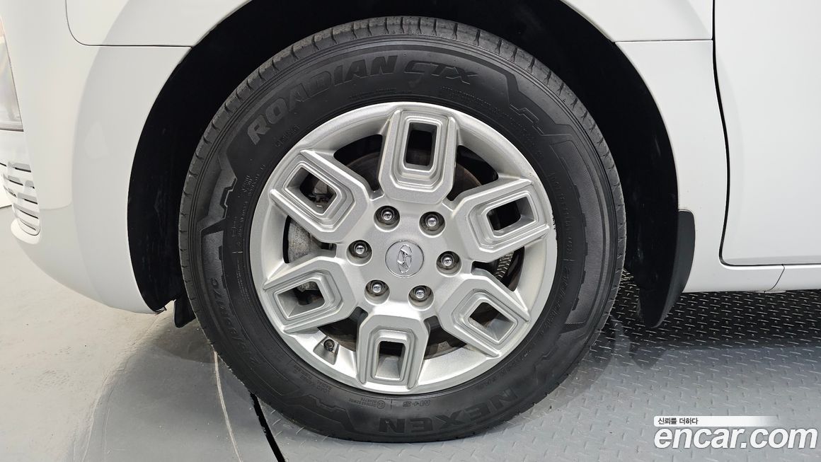Hyundai Staria 2023