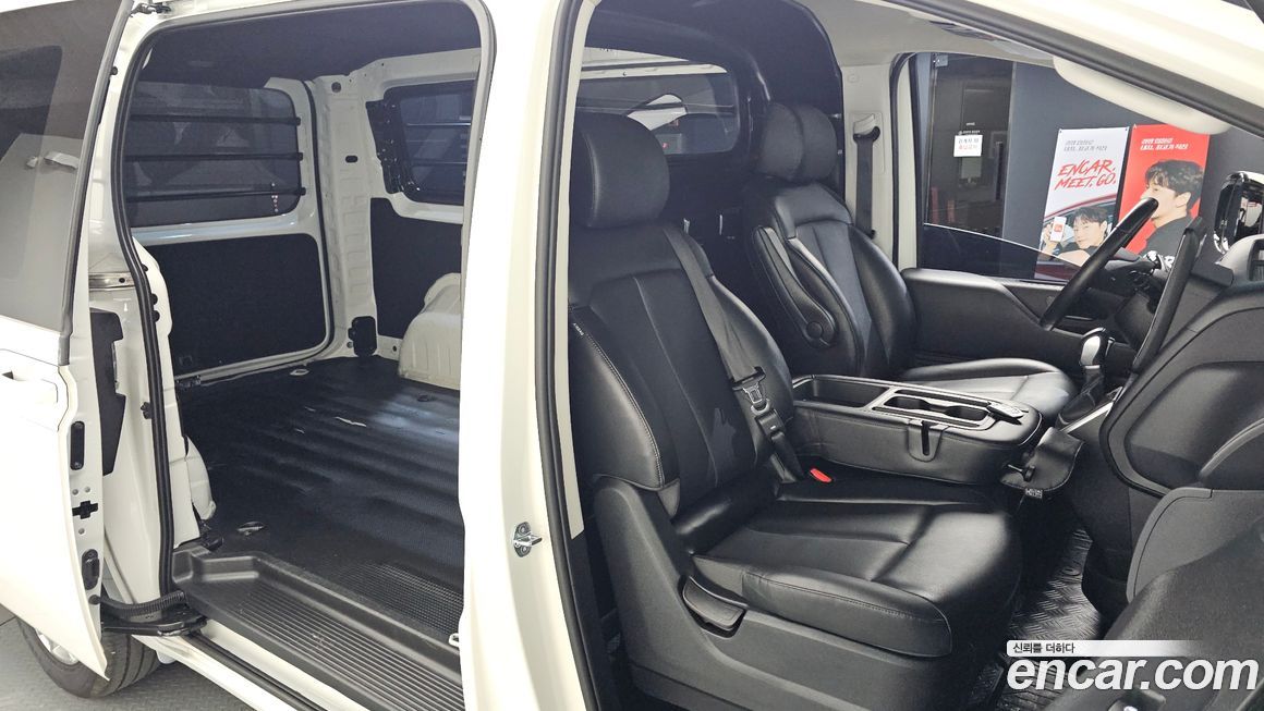Hyundai Staria 2023