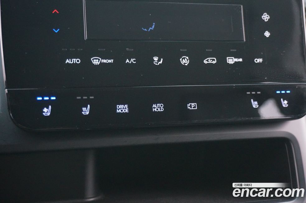 Hyundai Staria 2024