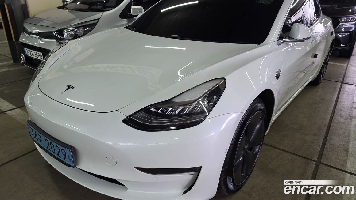Tesla Model 3 2020