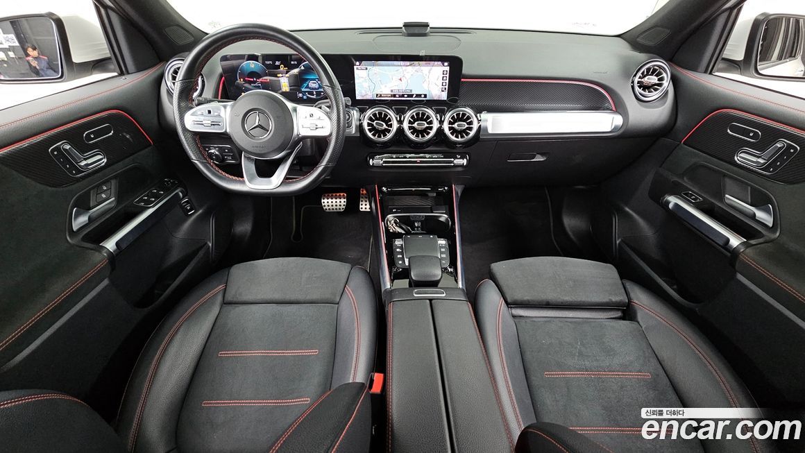 Mercedes-Benz GLB-Class 2021