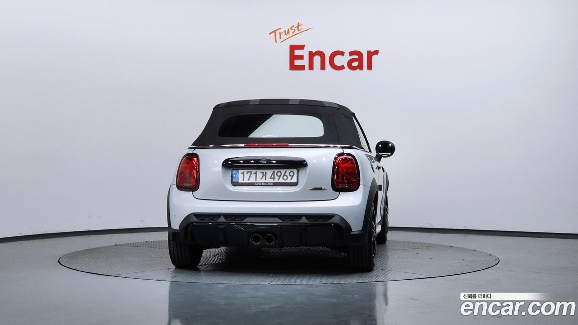 Mini Cooper Convertible 2022