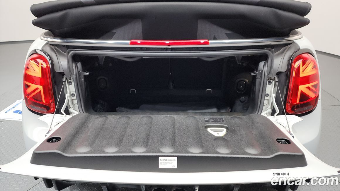 Mini Cooper Convertible 2022