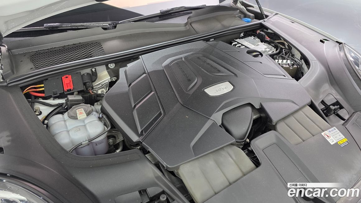 Porsche Cayenne 2023