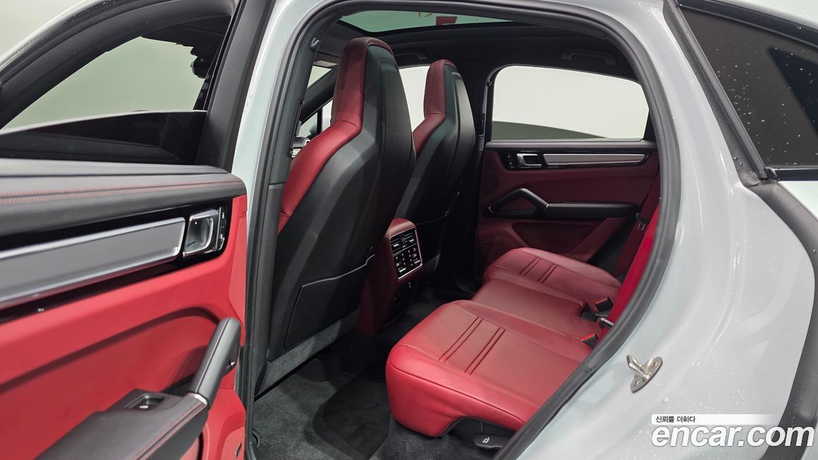 Porsche Cayenne 2023