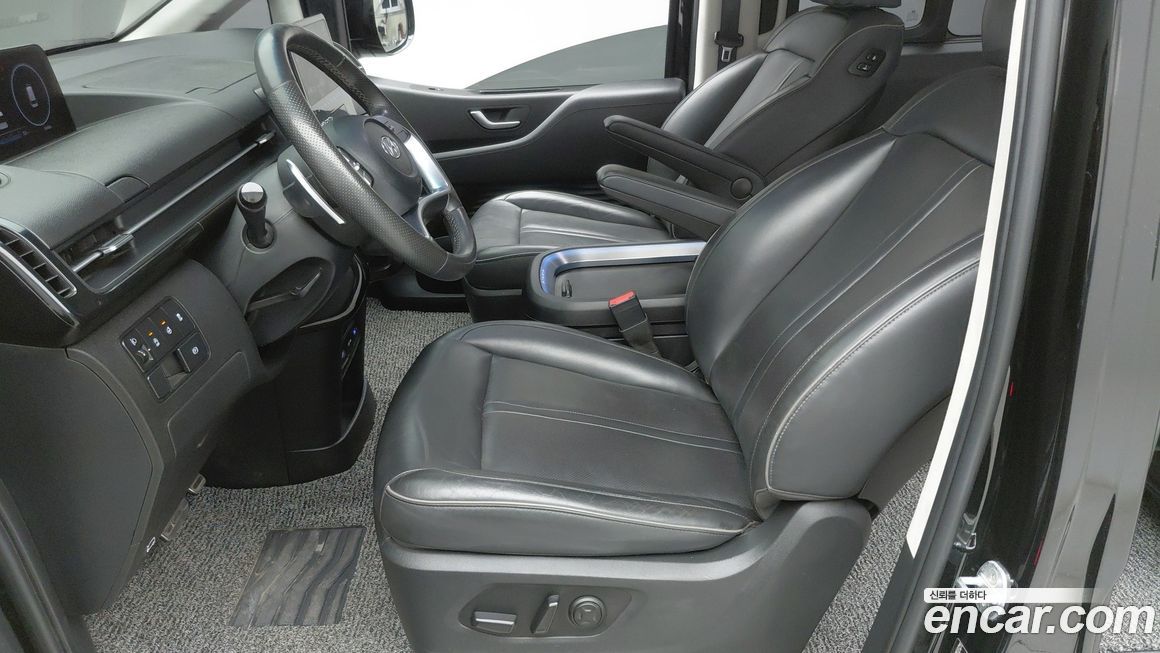 Hyundai Staria 2022