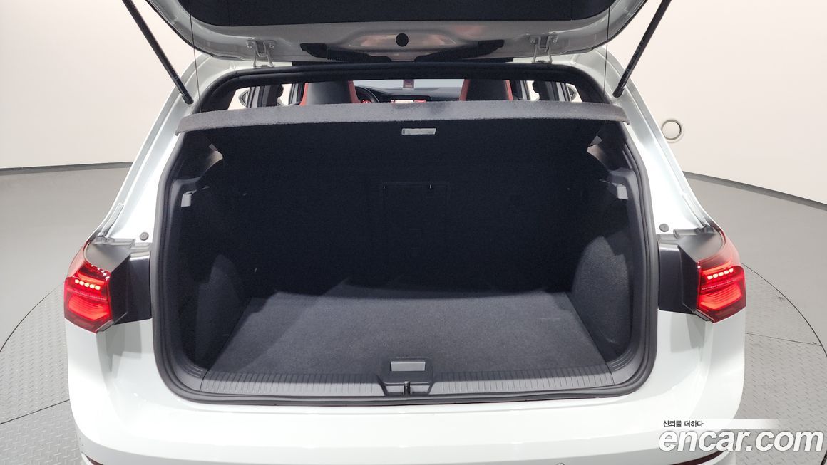 Volkswagen Golf 2023