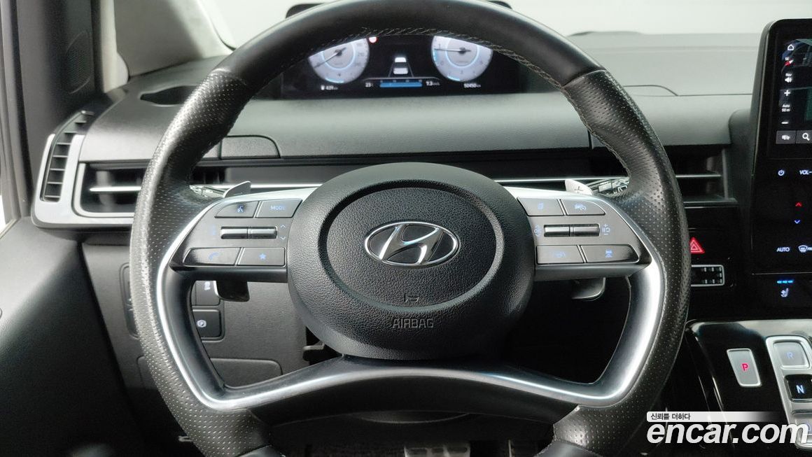 Hyundai Staria 2022