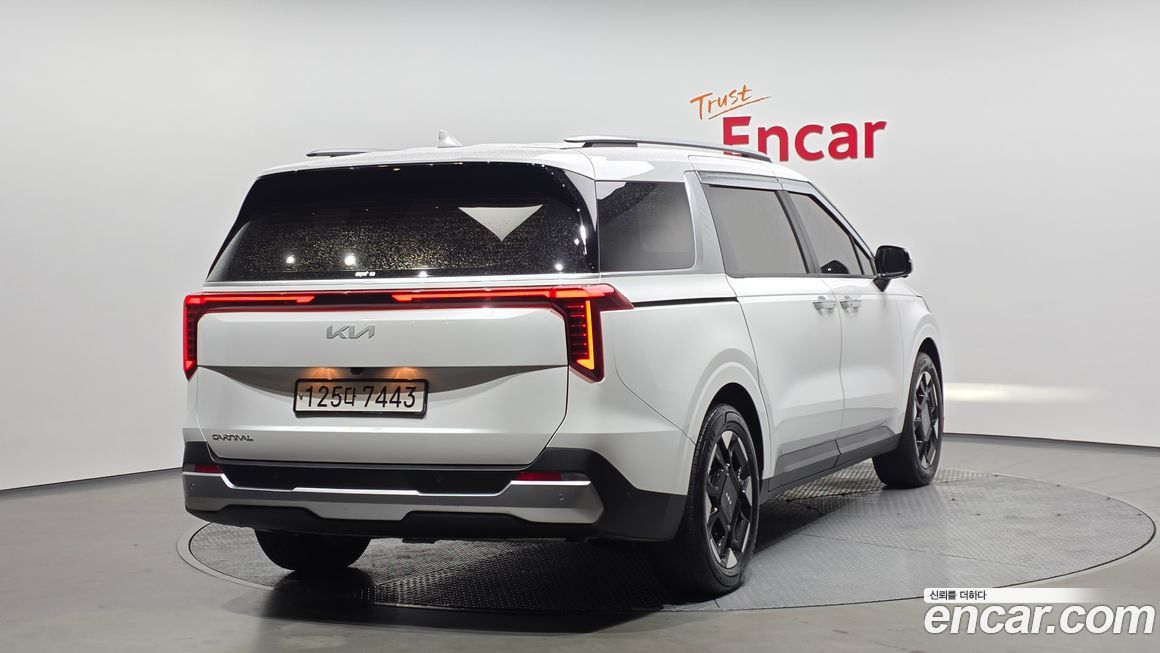 Kia Canival 2024