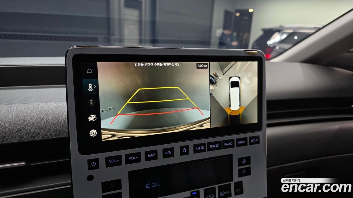 Hyundai Staria 2025