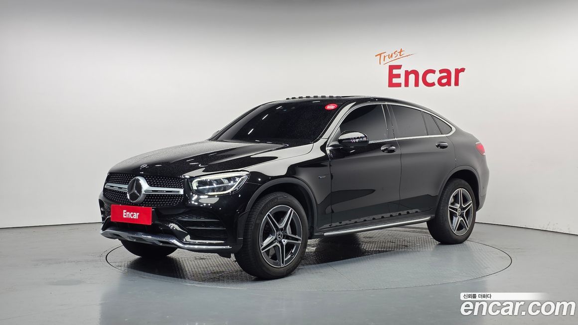 Mercedes-Benz GLC-Class 2021