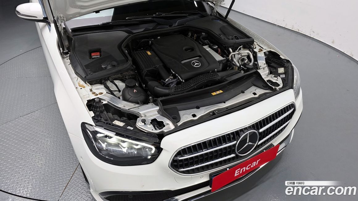Mercedes-Benz E-Class 2021